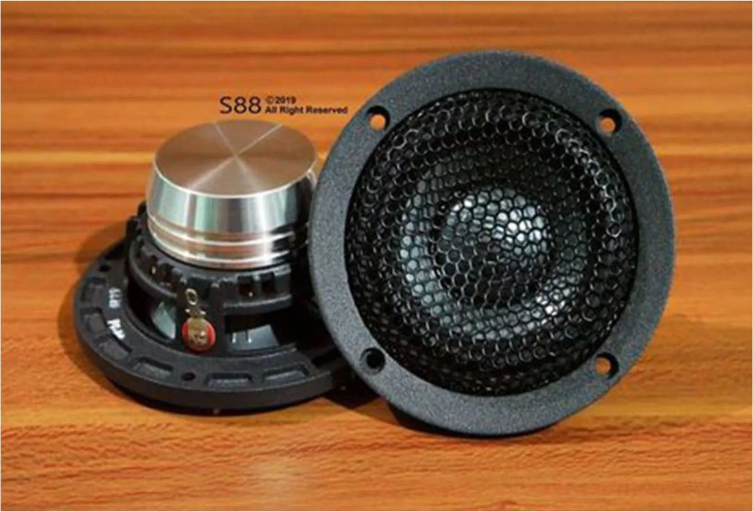 kelebihan dan kekurangan speaker neodymium