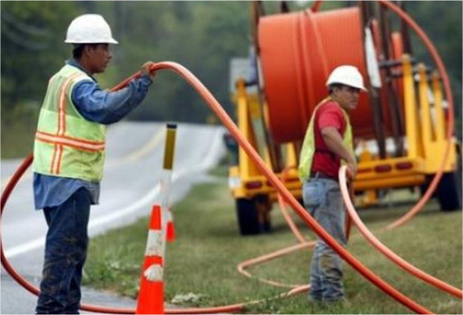 penarikan kabel fiber optic